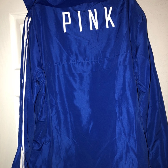 Victoria’s Secret Pink Kentucky Wildcats Anorak - Picture 2 of 2